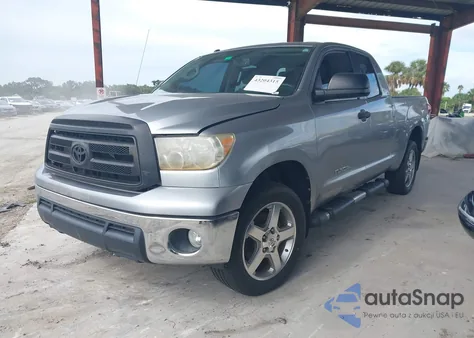 2013 Toyota Tundra 4Wd Truck Grade 4.6L V8 (A6) z USA, uszkodzony, nr VIN 5TFUM5F11DX043360